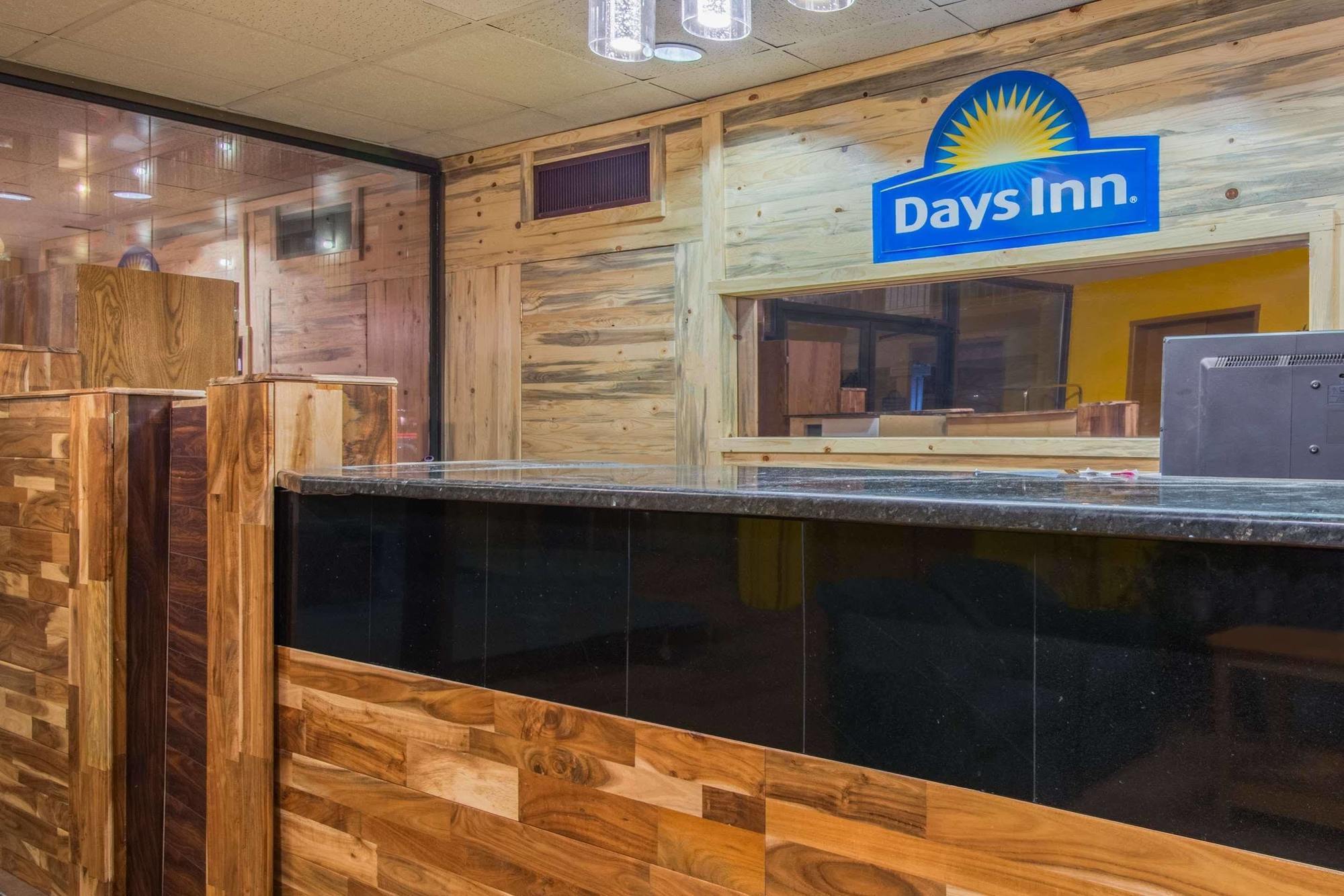 Days Inn Missoula University Dış mekan fotoğraf